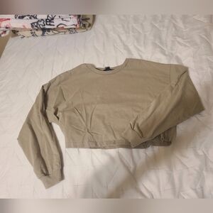 long sleeve crop top